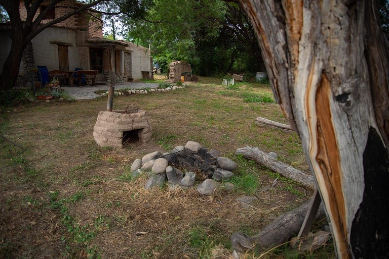 Casa Adobe Amaicha: Río, Paz y Fogón