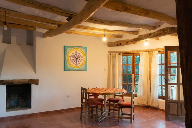 Casa Adobe Amaicha: Río, Paz y Fogón