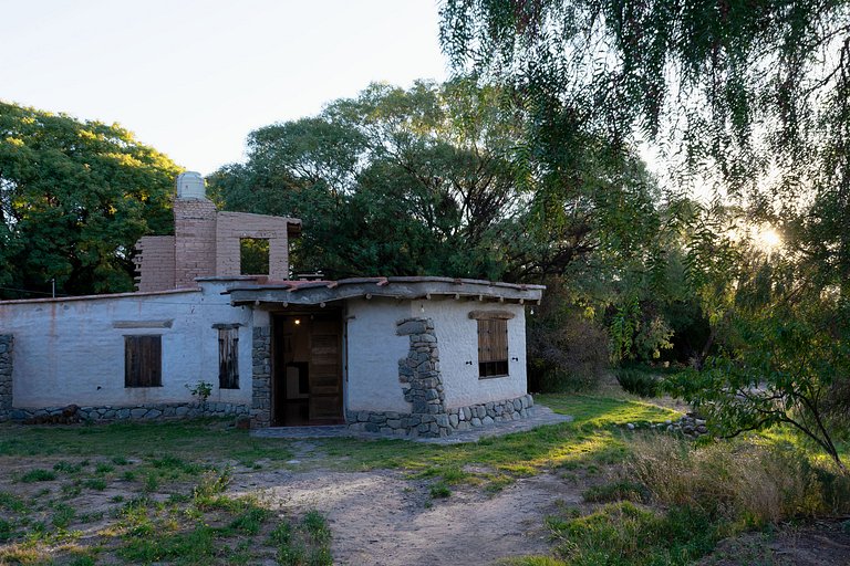 Casa Adobe Amaicha: Río, Paz y Fogón
