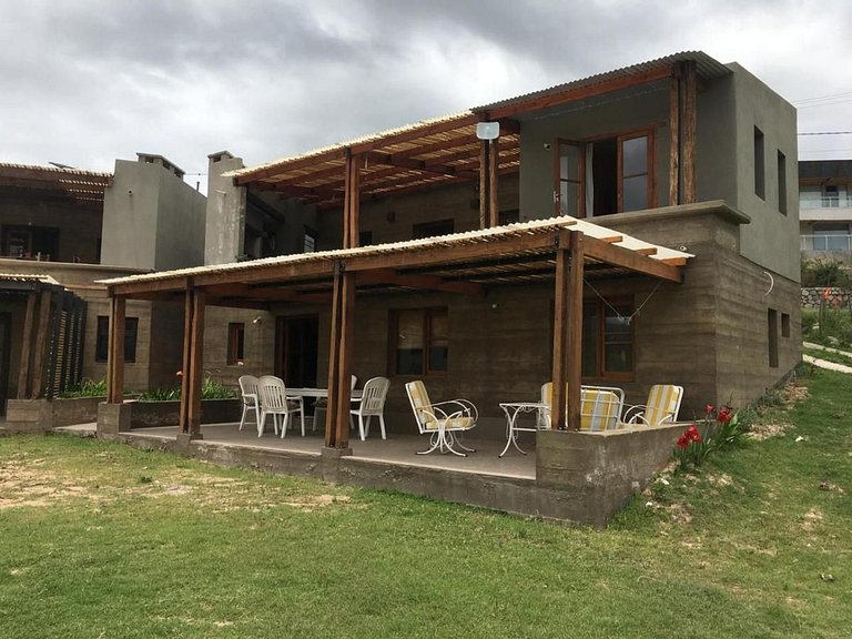 Los González – Cabaña con Vista al Valle