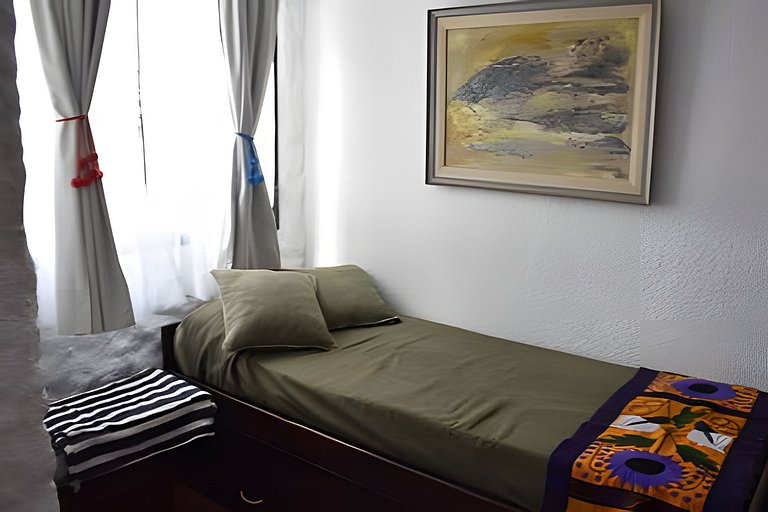 Lo de Sara. Casa pequeña al pie del cerro