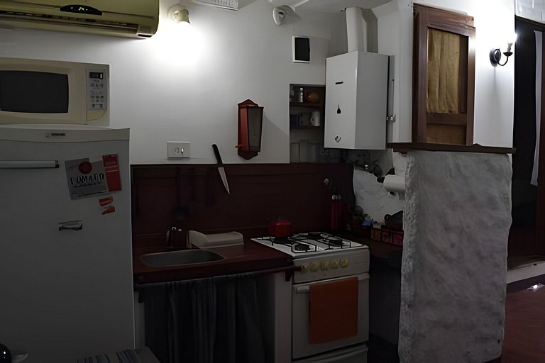 Lo de Sara. Casa pequeña al pie del cerro