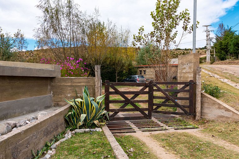 Los González – Cabaña con Vista al Valle