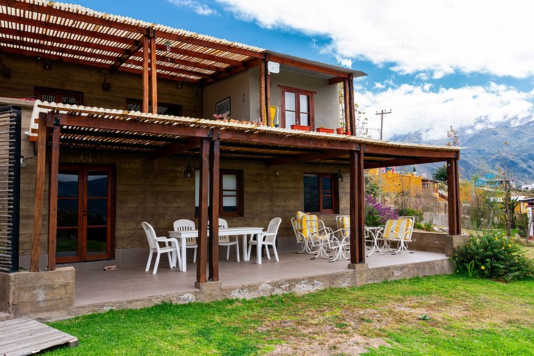 Los González – Cabaña con Vista al Valle