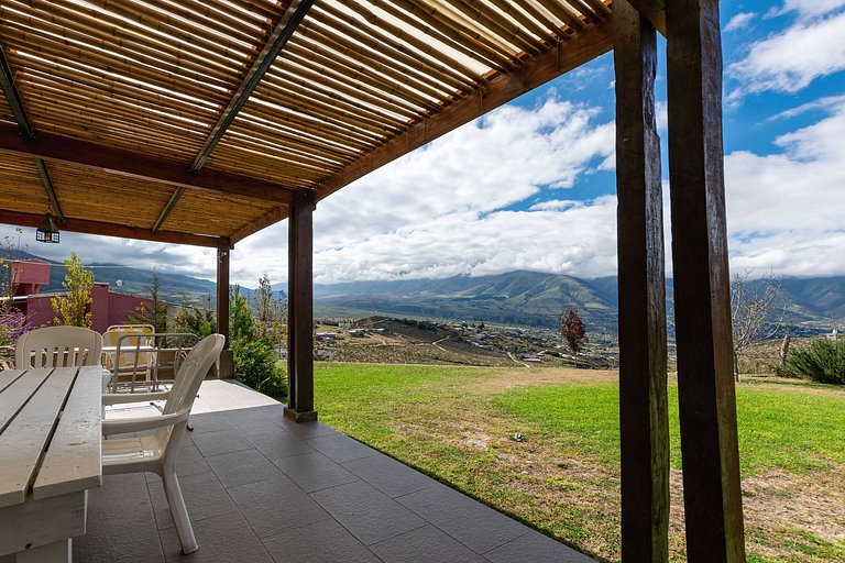 Los González – Cabañas con Vista al Valle