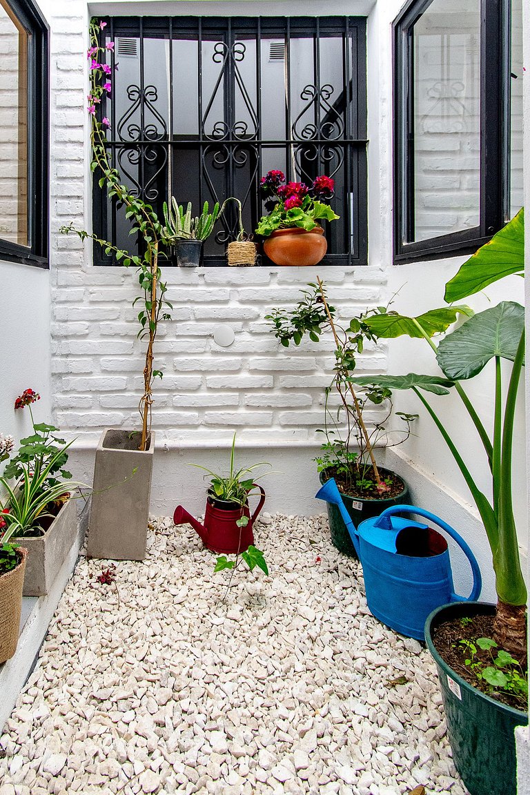 Lo de Sara. Casa pequeña al pie del cerro