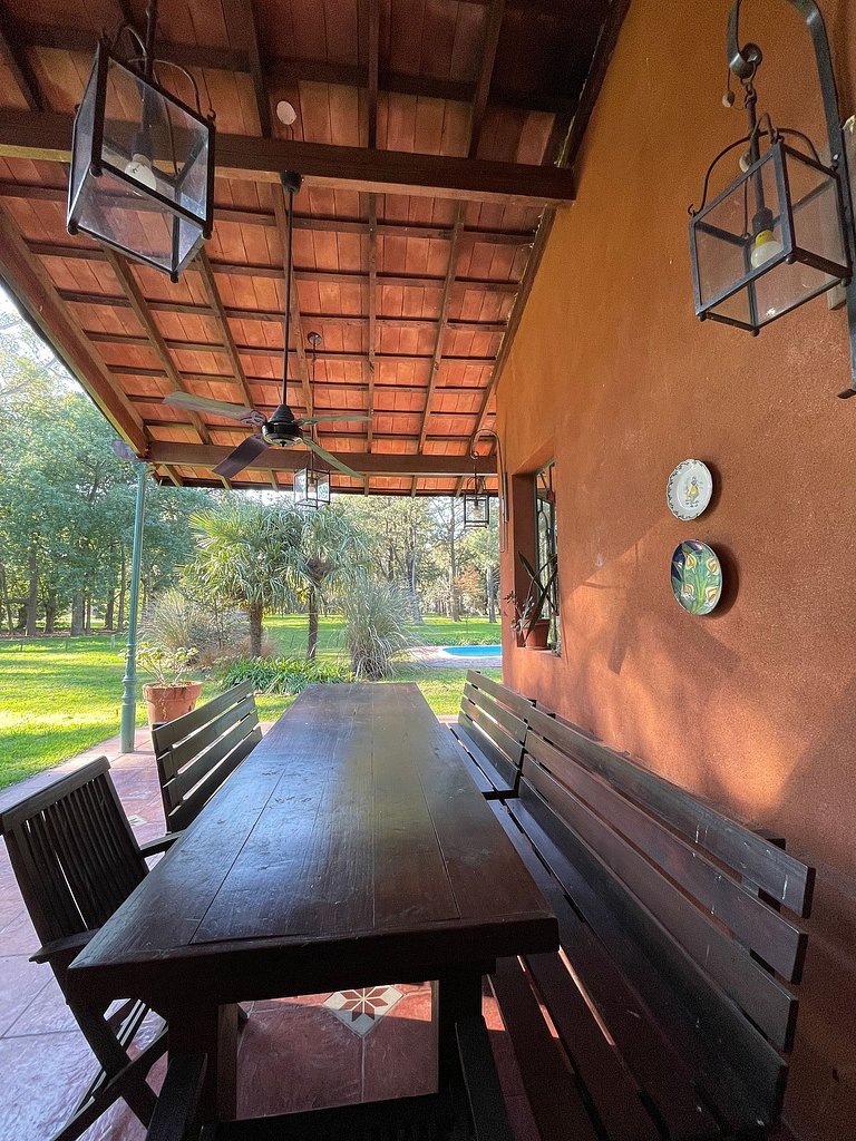 Estrella Federal, grill, pool and Paraná river