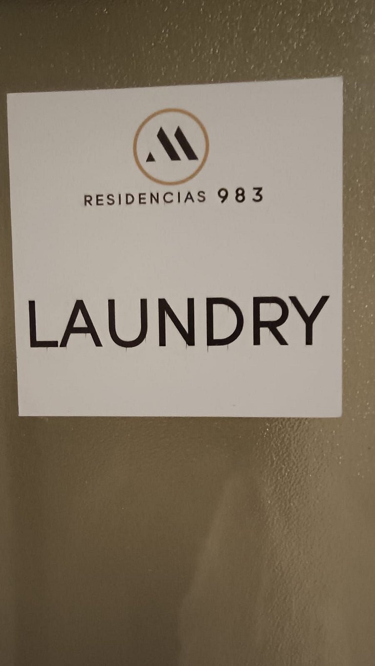 Moderna Suíte GPT com piscina e garagem