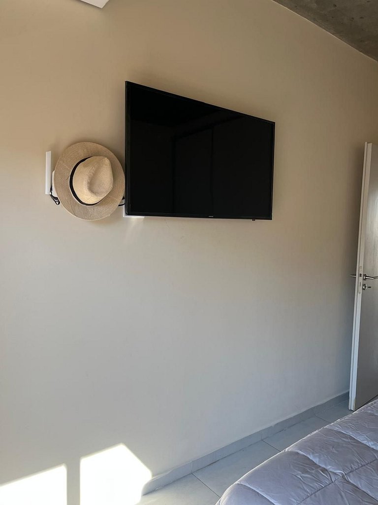 Moderna Suíte GPT com piscina e garagem