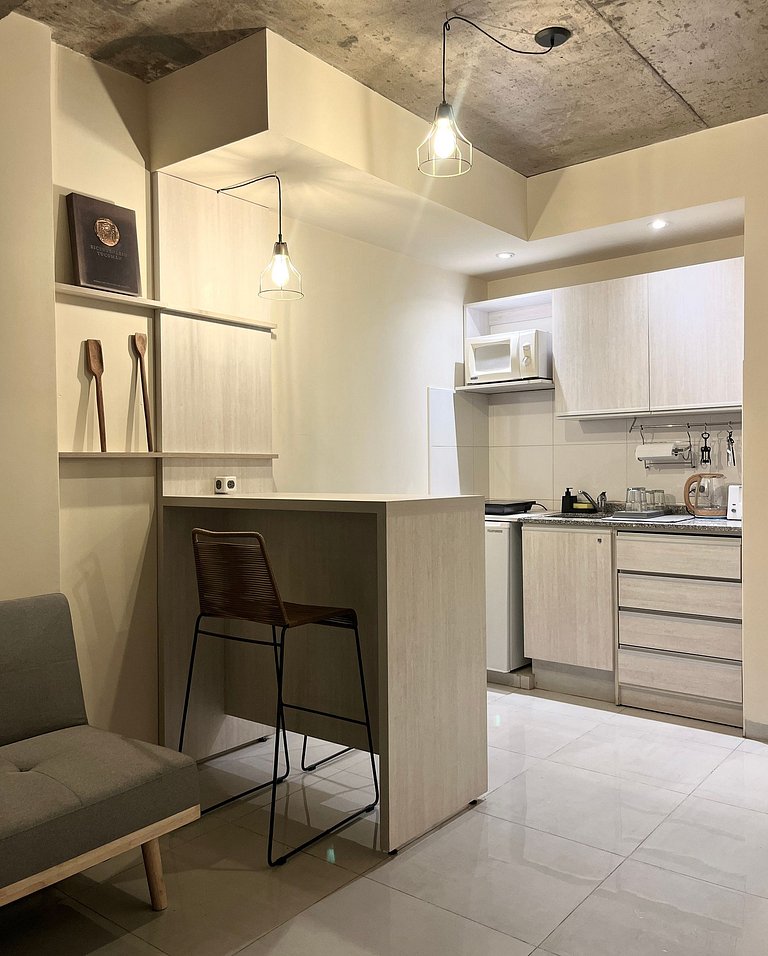 Moderna Suite GPT with a swimming pool and parking