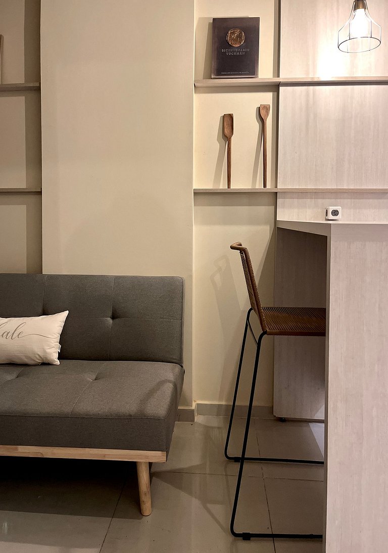 Moderna Suite GPT with a swimming pool and parking