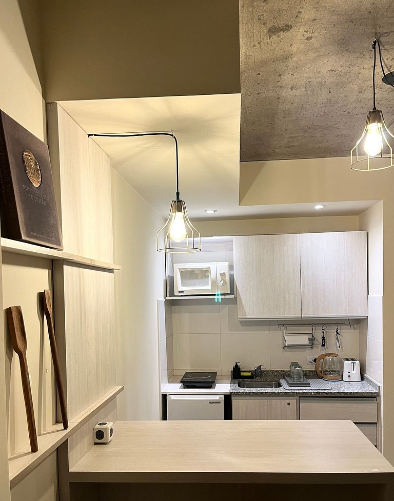 Moderna Suíte GPT com piscina e garagem