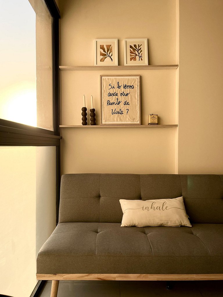 Moderna Suite GPT with a swimming pool and parking