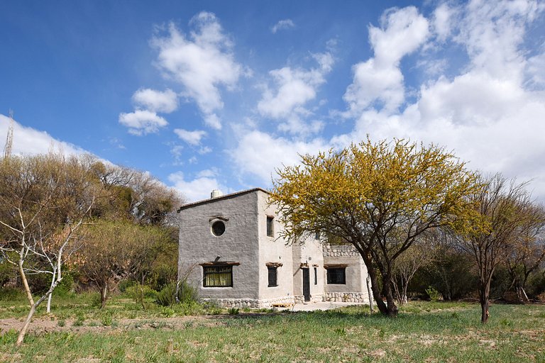Casa Escondida na Fronterita